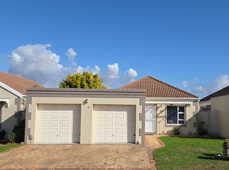 3 Bedroom Property for Sale in Sonstraal Heights Western Cape